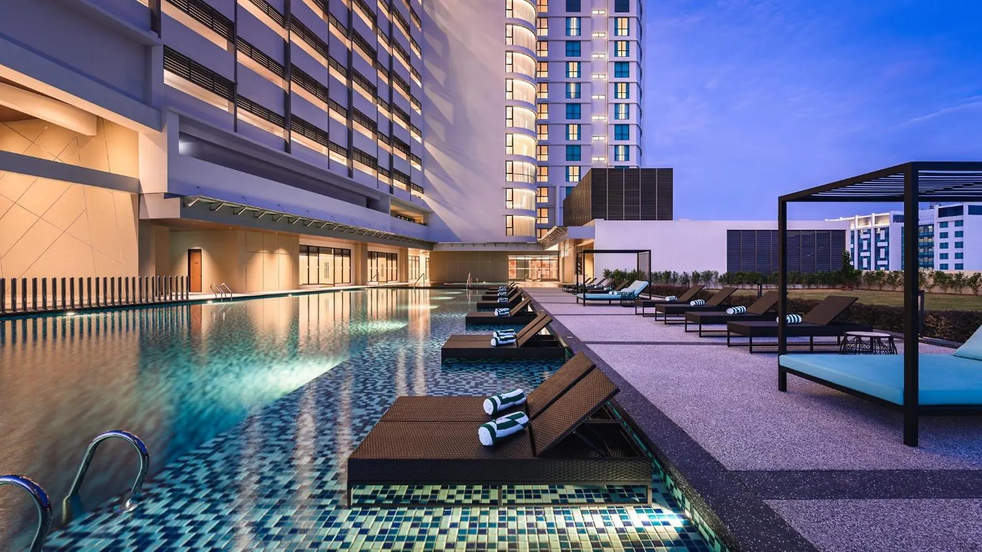 ホテル Holiday Inn & Suites Penang Prai By Ihg ブキッ・ムルタジャム